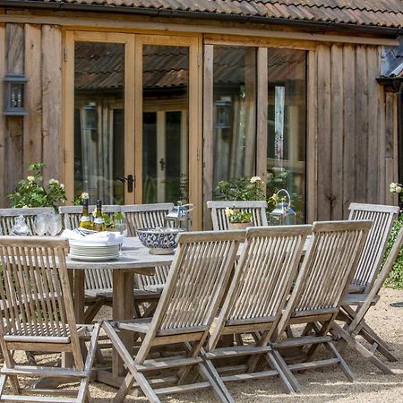 The Cowsheds Villa Brinkworth Ngoại thất bức ảnh